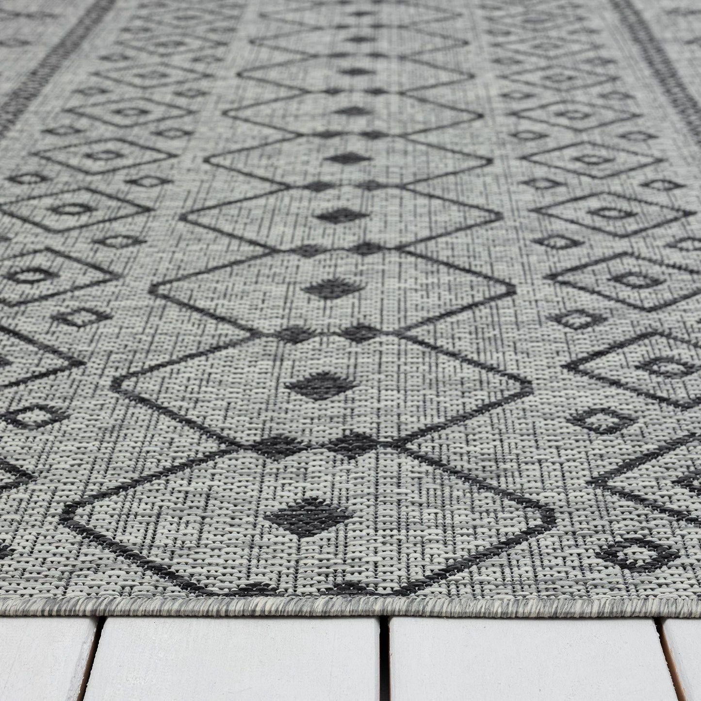 Alfresco 423 Lava Hallway Runner
