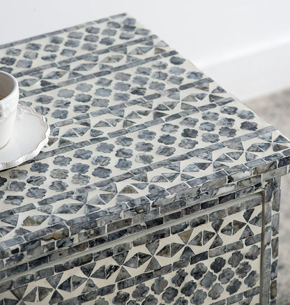 Santa Shell Side Table