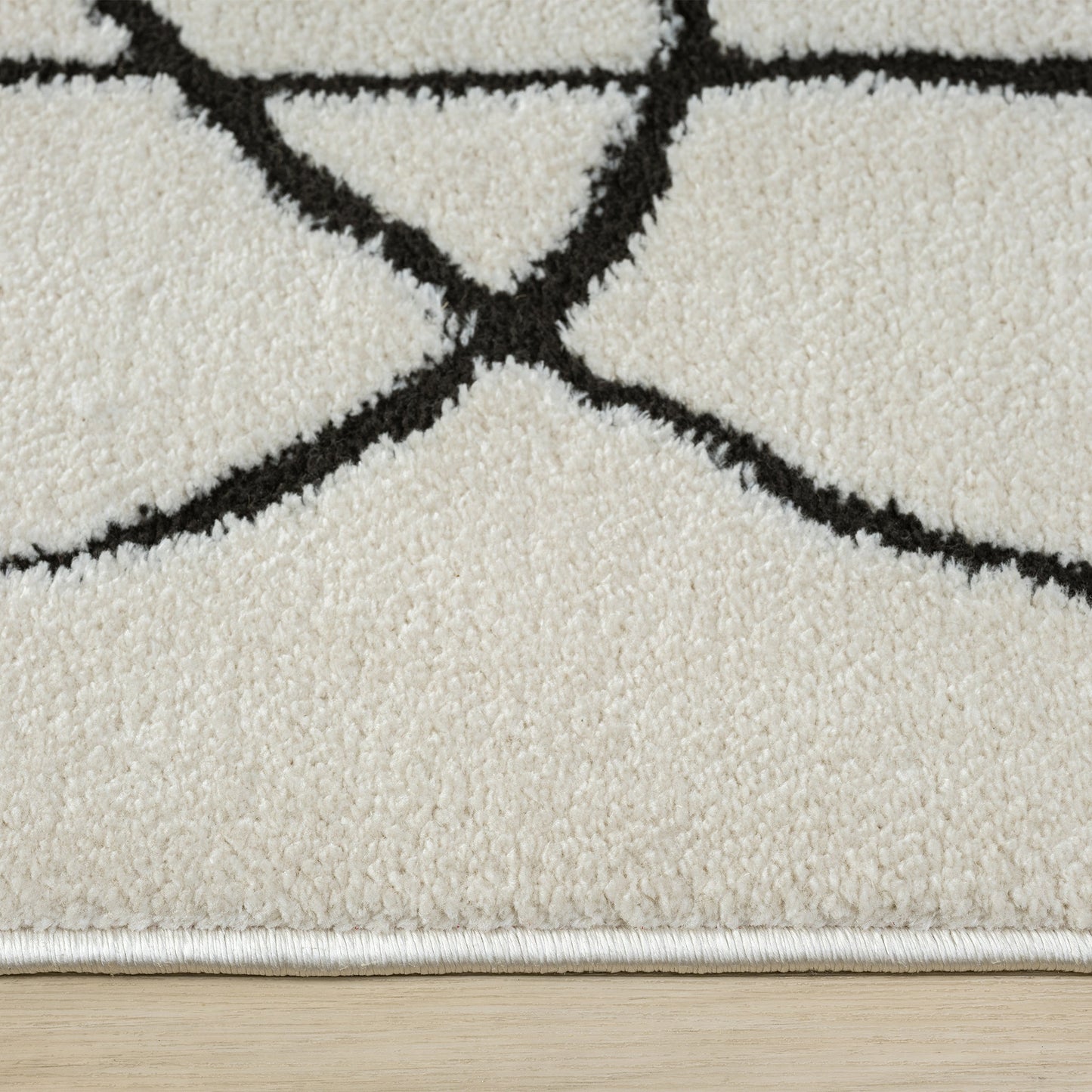 Admire 661 Ivory Hallway Runner