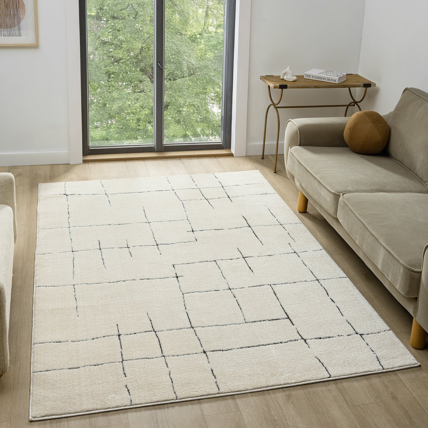 Admire 670 Vanilla Rectangle Rug