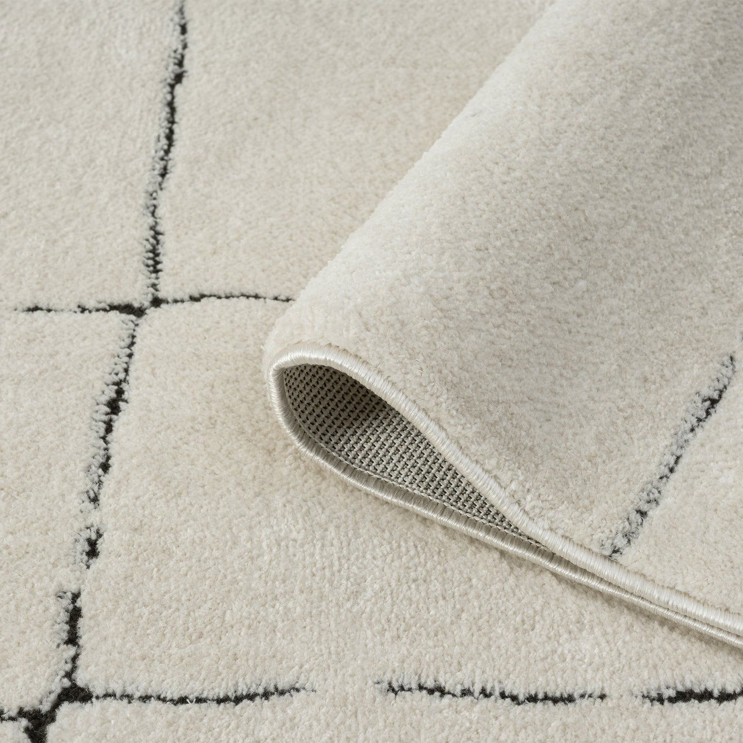 Admire 670 Vanilla Rectangle Rug