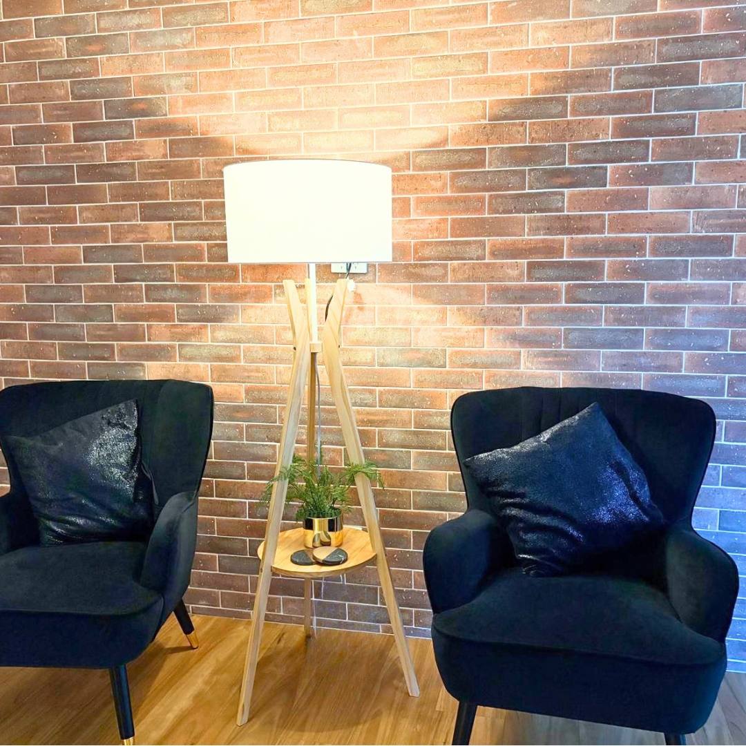 Fluxe Pinewood Floor Tripod Lamp