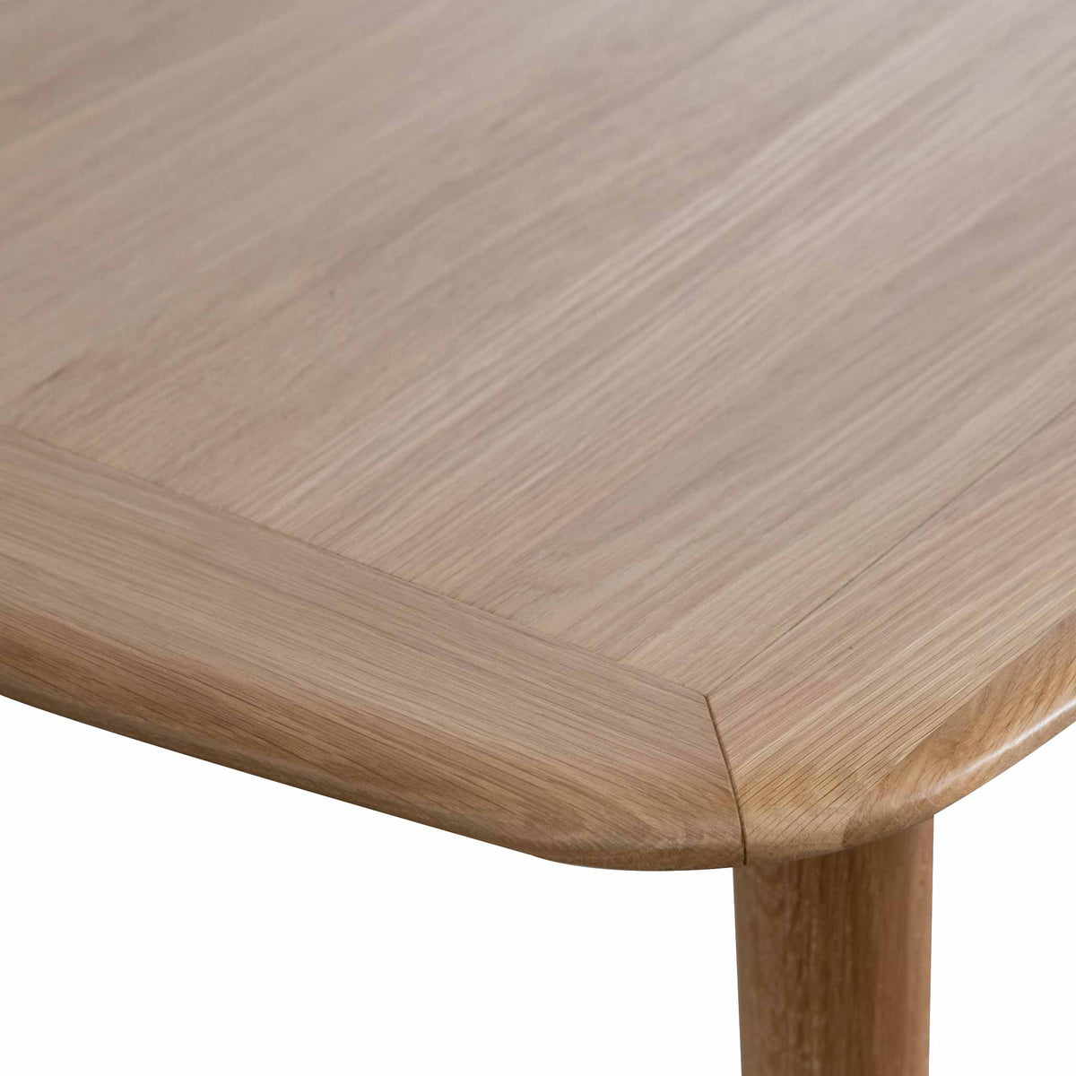 Extendable Dining Table in Natural