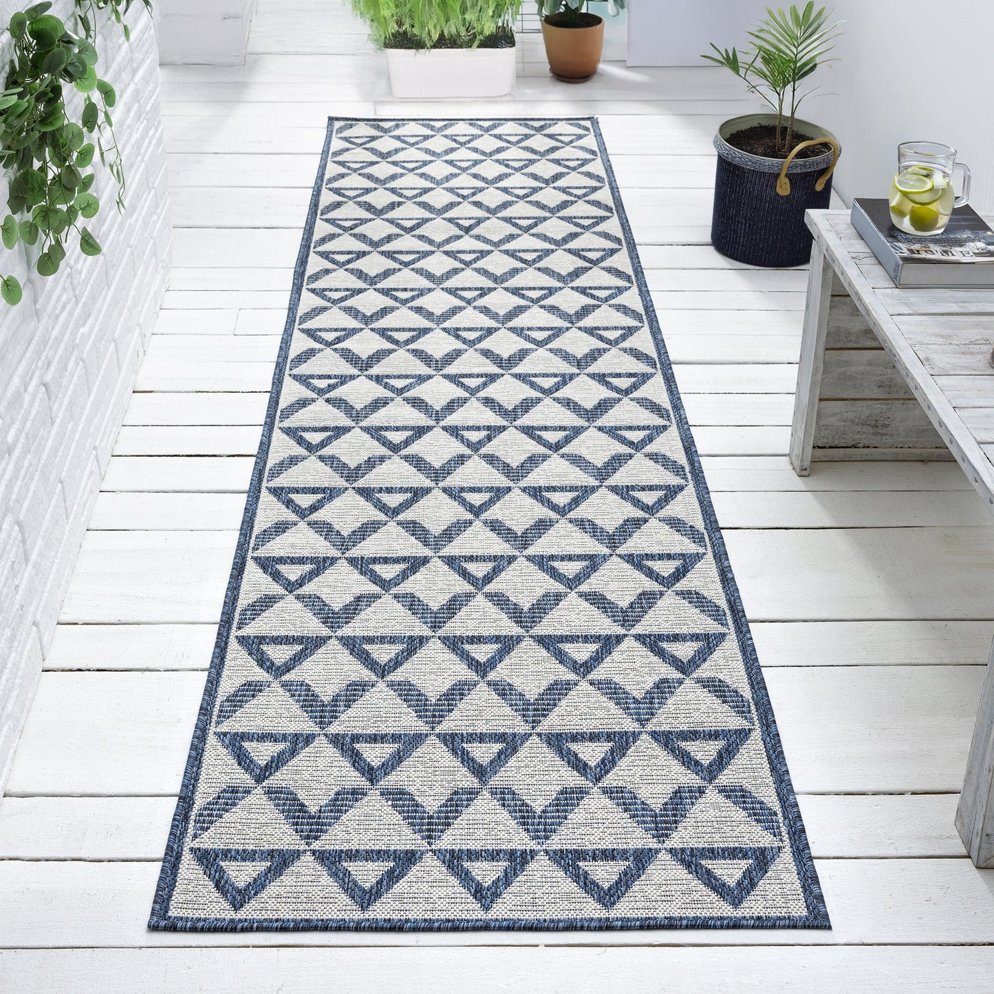 Patio 457 Indigo Hallway Runner