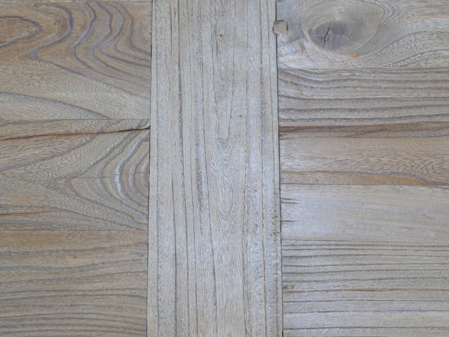 Elm Wood Dining Table 3m - Rustic Natural