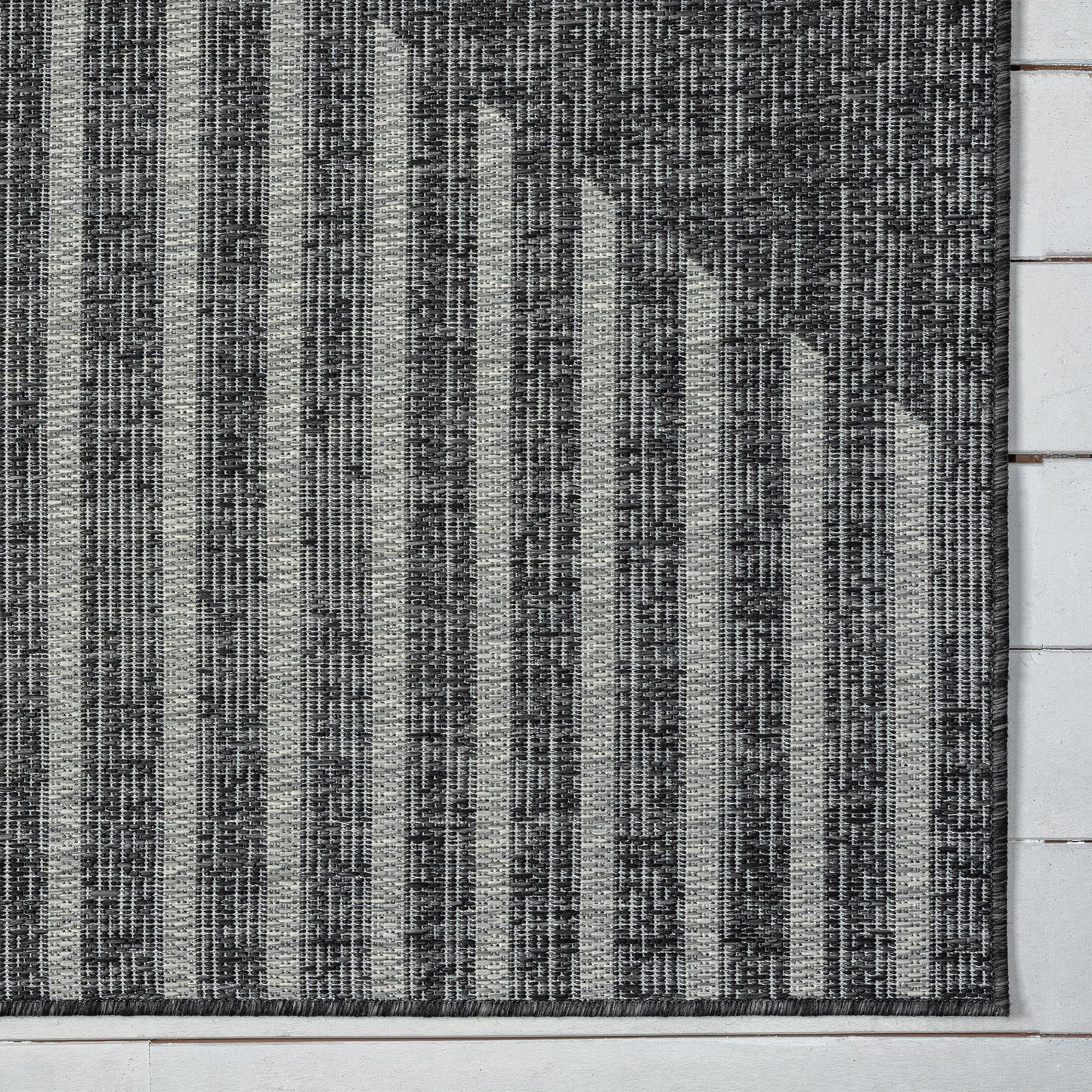 Alfresco 425 Ebony Rectangle Rug