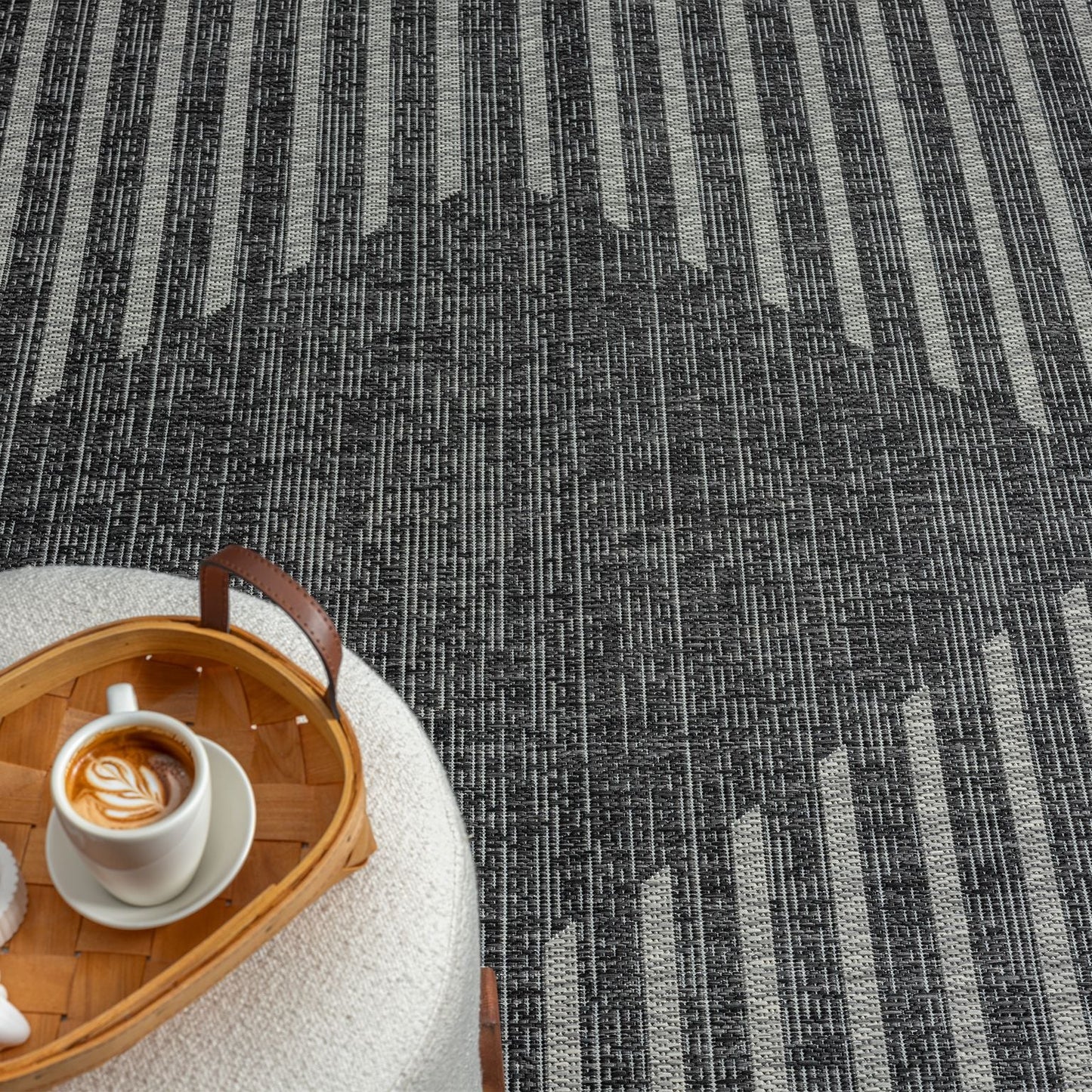 Alfresco 425 Ebony Rectangle Rug