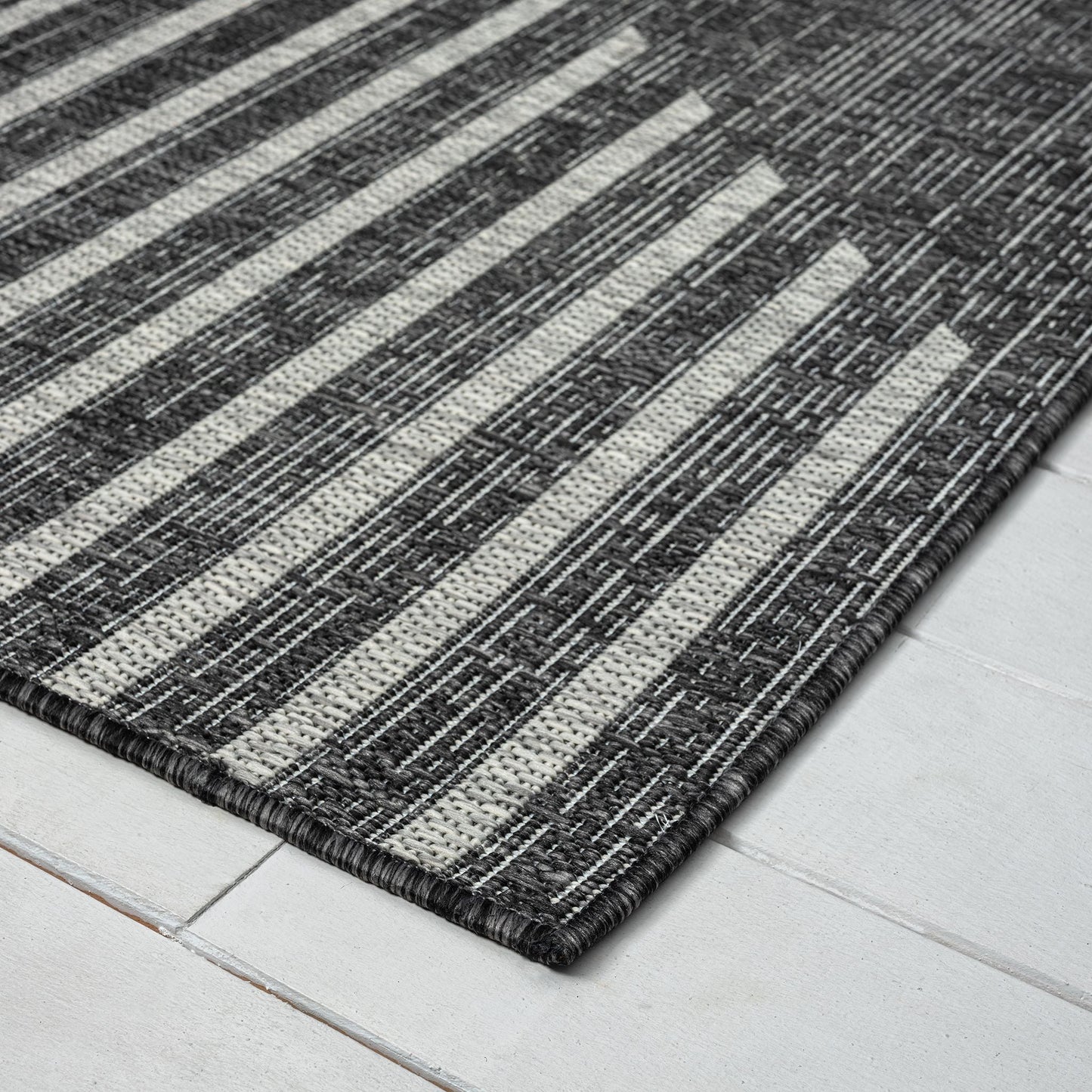 Alfresco 425 Ebony Rectangle Rug