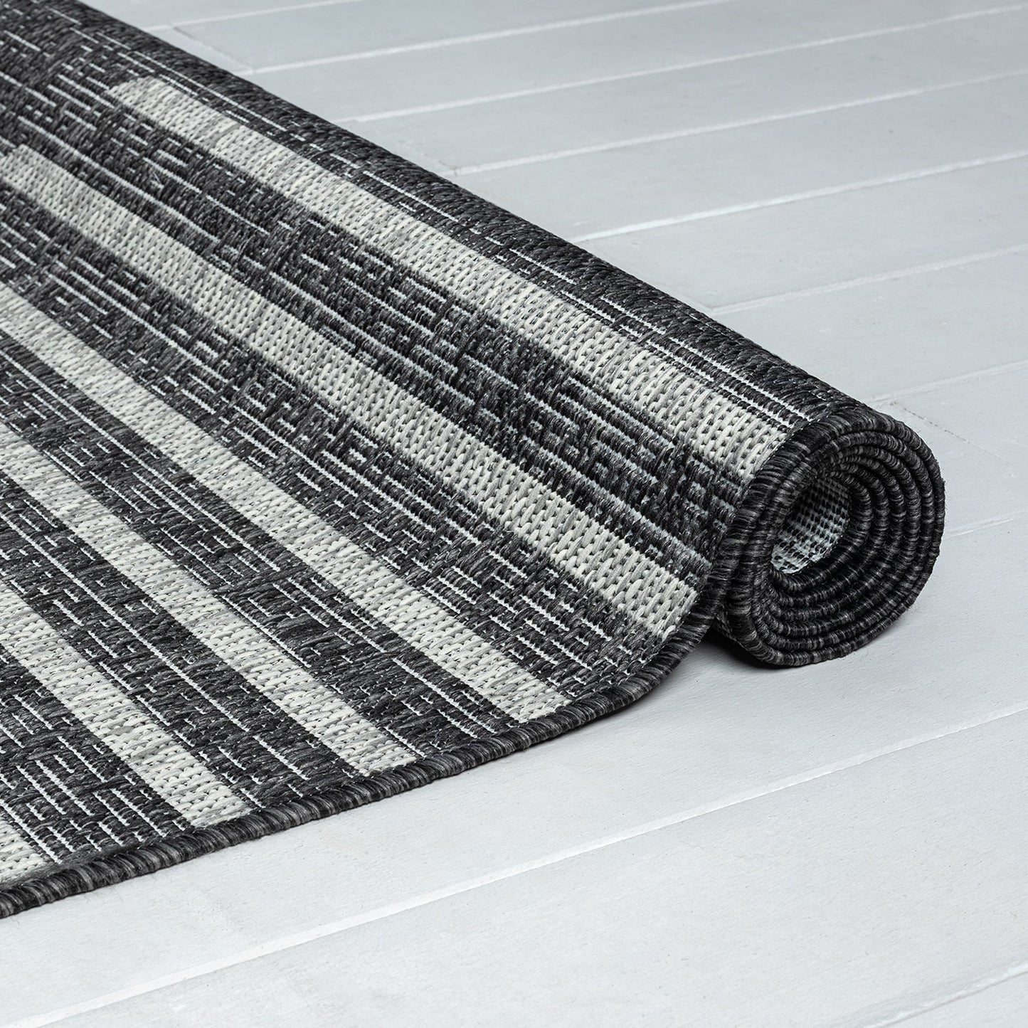 Alfresco 425 Ebony Rectangle Rug